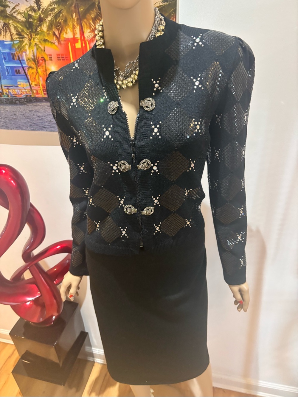 St. John Black Sequined Diamond Knit skirt suit paillettes studs 10 M crystals